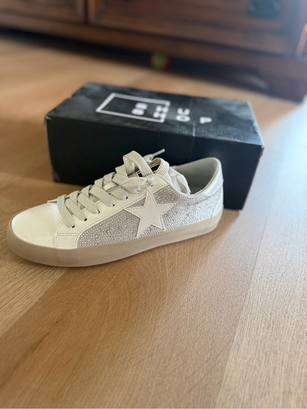ShuShop Champagne Glitter Star Low-Top Sneakers